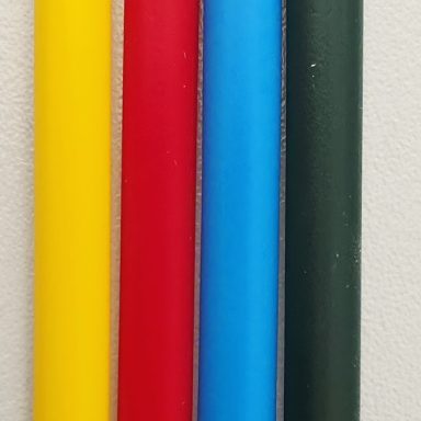 3. Bunte Farbtöne für Polyrattan-Deko Polyrattan-Farbinspiration in Gelb, Rot, Blau, Grün